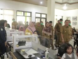 PJ Bupati Tuba Qudrotul Ikhwan sidak kebeberapa OPD