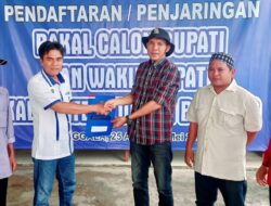 Pastikan maju pilkada,Reka Punata ambil formulir pendaftaran di Tiga partai