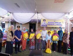 PKDL Lampung Serahkan Bantuan Sosial Kepada Warga Gadingrejo