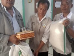 Pemkab Tubaba Bagikan bansos kepada 190 KPM