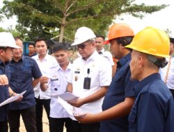 Peletakan Batu Pertama Tugu Kerukunan di Kampung Penawar Rejo, Menjadi Simbol Kerukunan Masyarakat Udang Manis