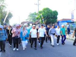 Pj. Gubernur Lampung Samsudin Jalan Sehat Barsama Masyarakat Tuba