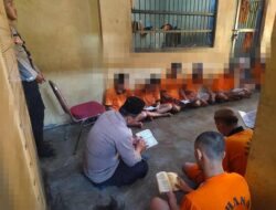 Sat Tahti Polres Tulang Bawang Barat Melaksanakan Binrohtal Bersama Para Tahanan, Tingkatkan Iman dan Taqwa