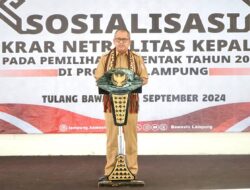 Pj Bupati Tuba Ferli Yuledi Hadiri Sosialisasi Dan Ikral Netralitas Kepala Desa Pada Pilkada 2024