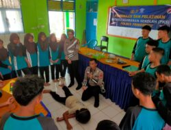 Satlantas Polres Pringsewu Gelar Pembinaan dan Pelatihan Patroli Keamanan Sekolah di SMPN 3 Gadingrejo