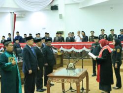 Busroni Diambil Sumpah Jabatan Sebagai Ketua DPRD