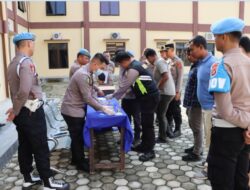 Mitigasi Pelanggaran Internal, Propam Polres Pringsewu Tes Urin Puluhan Anggota Polri