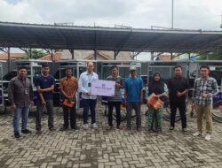 Yayasan Baitul Maal  Branch Office BRI Tuba Beri Bantuan 6 Grobak UMKM dan Modal Usaha