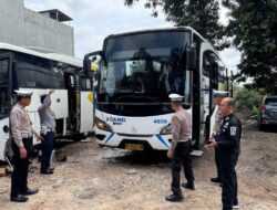Cegah Laka Lantas Pada Libur Panjang, Polres Tulang Bawang Bersama Dishub Gelar Ramp Check di Dua PO Bus