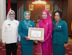 Ketua TP. PKK Provinsi Lampung Lantik Ketua TP. PKK dan Ketua Pembina Posyandu Kabupaten Lampung Selatan