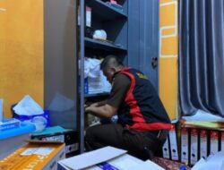 Kejari Geledah Kantor Bawaslu Mesuji