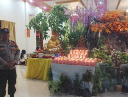 Polres Tulang Bawang Kerahkan Belasan Personel Amankan Ibadah Hari Raya Waisak di Vihara Maitri Wira Agung