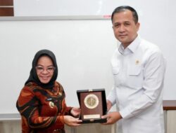 Bupati Mesuji Hj. Elfianah Lakukan Kunjungan Kerja ke Kementerian Transmigrasi, Bahas Pengembangan Kawasan Transmigrasi di Mesuji