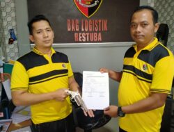 Satuan Intelkam Polres Tulang Bawang Menerima Penyerahan Senpi Ilegal dan Amunisi Aktif, AKP Dartiyo: Kami Berikan Apresiasi