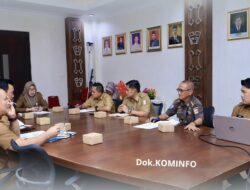 Pemkab Tulang Bawang Tegas Tindak Usaha Tanpa Izin, Pasang Segel dan Poster Peringatan