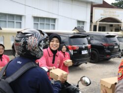 Dari Desa Hingga Jalan Lintas Sumatra, Bhayangkari Tulang Bawang Tebar Cinta Dan Kepedulian