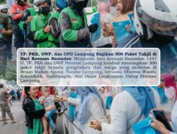TP. PKK Dan DWP Provinsi Lampung Berbagi Takjir Di Bulan Ramadhan