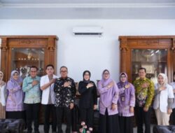 Ayu Asalasiyah Menerima Dokter Intership Diacara Temu Pamit