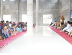 Bupati Way Kanan Safari Ramadhan Dimasjid Baiturrahim Kampung Karya Maju