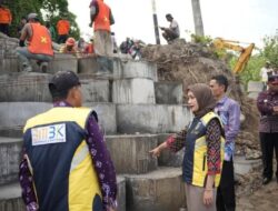 Wakil Gubernur Lampung Jihan Nurlela Tinjau Langsung Progrea Darurat Tanah Longsor