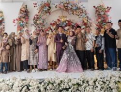 Resepsi Pernikahan Vina Dan Dian